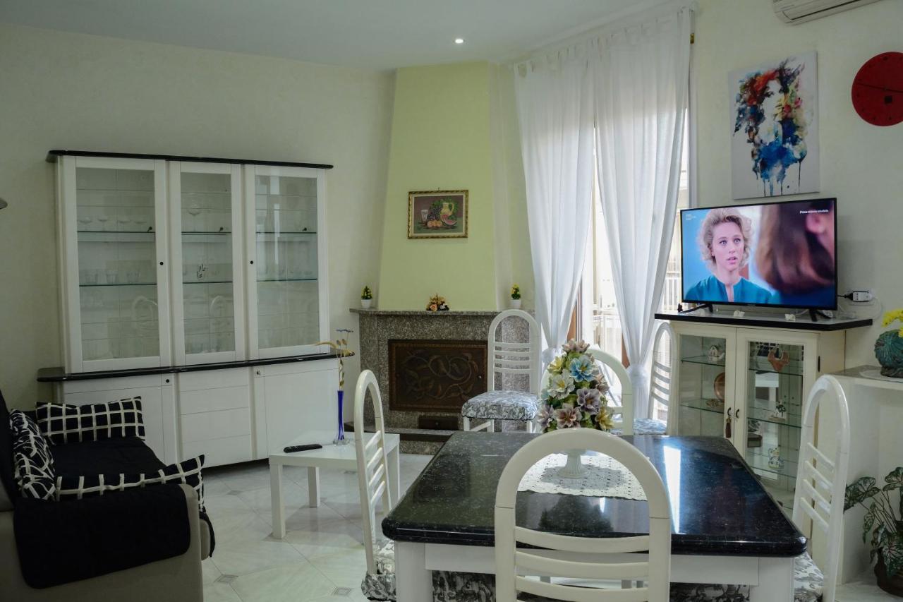Residenza Margherita - Centralissima Салерно Екстериор снимка