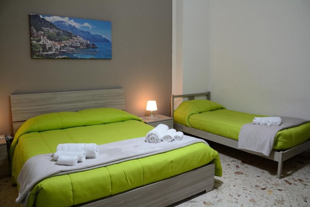 Residenza Margherita - Centralissima Салерно Екстериор снимка