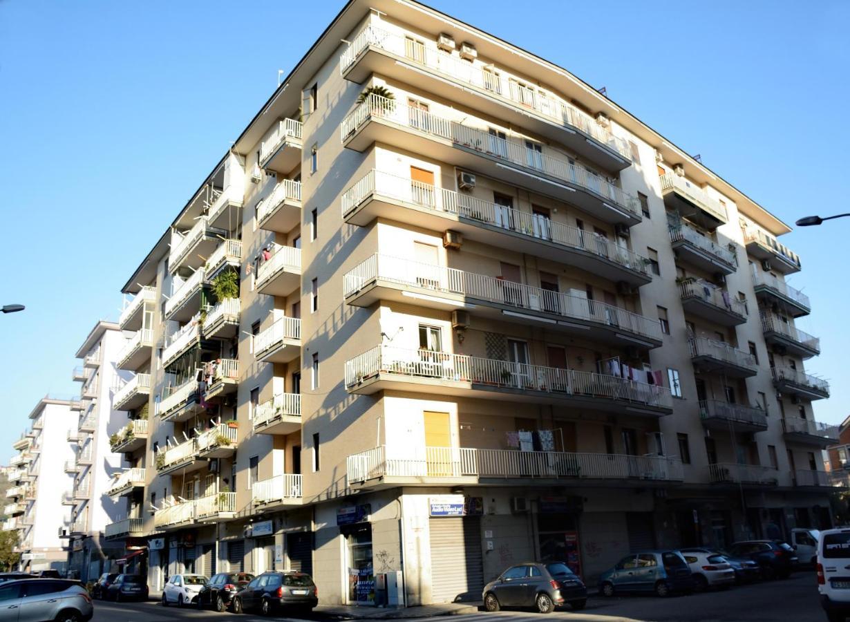 Residenza Margherita - Centralissima Салерно Екстериор снимка