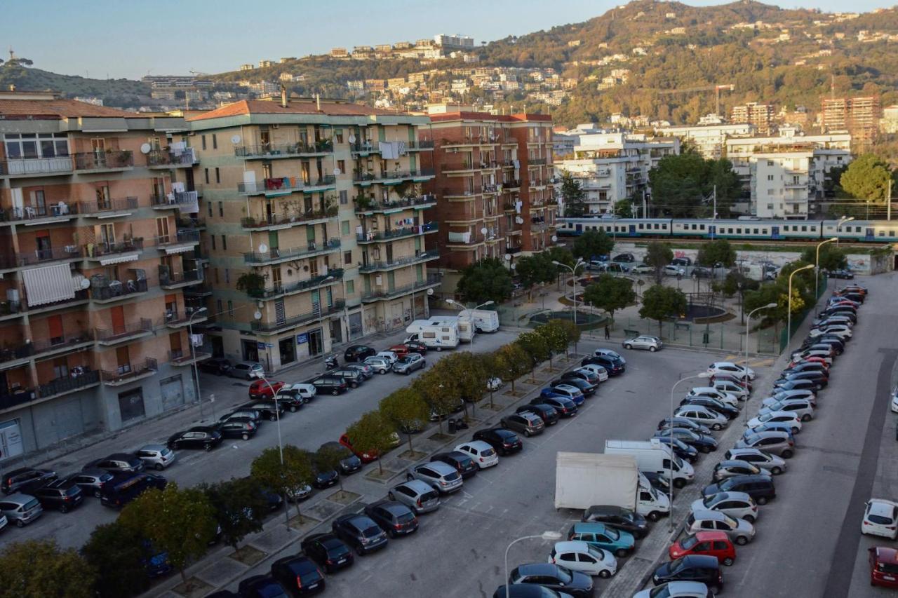 Residenza Margherita - Centralissima Салерно Екстериор снимка