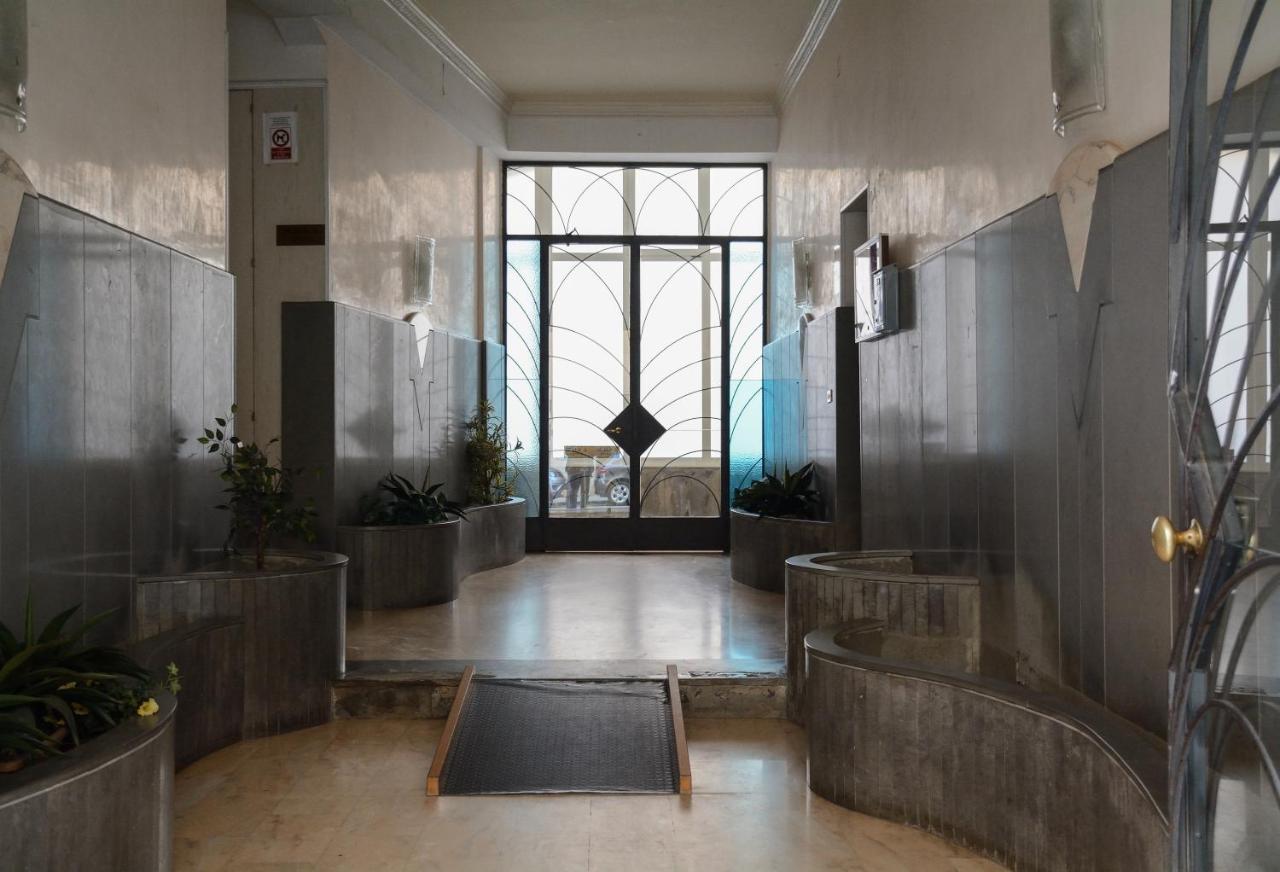 Residenza Margherita - Centralissima Салерно Екстериор снимка