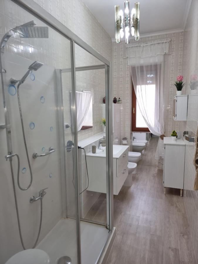Residenza Margherita - Centralissima Салерно Екстериор снимка